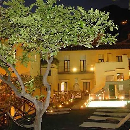 Loft By Amalfivacation 4*